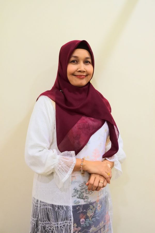 Hilda Hidayat, SKM, M.Kes