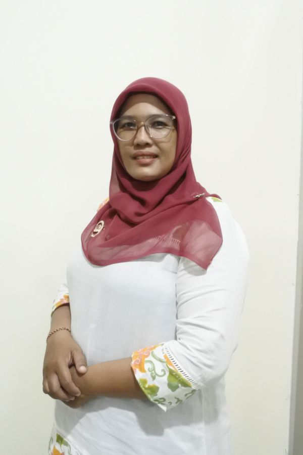Erni Maywita, SKM, M.Kes